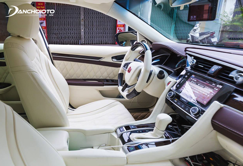 Thay đổi màu nội thất ô tô